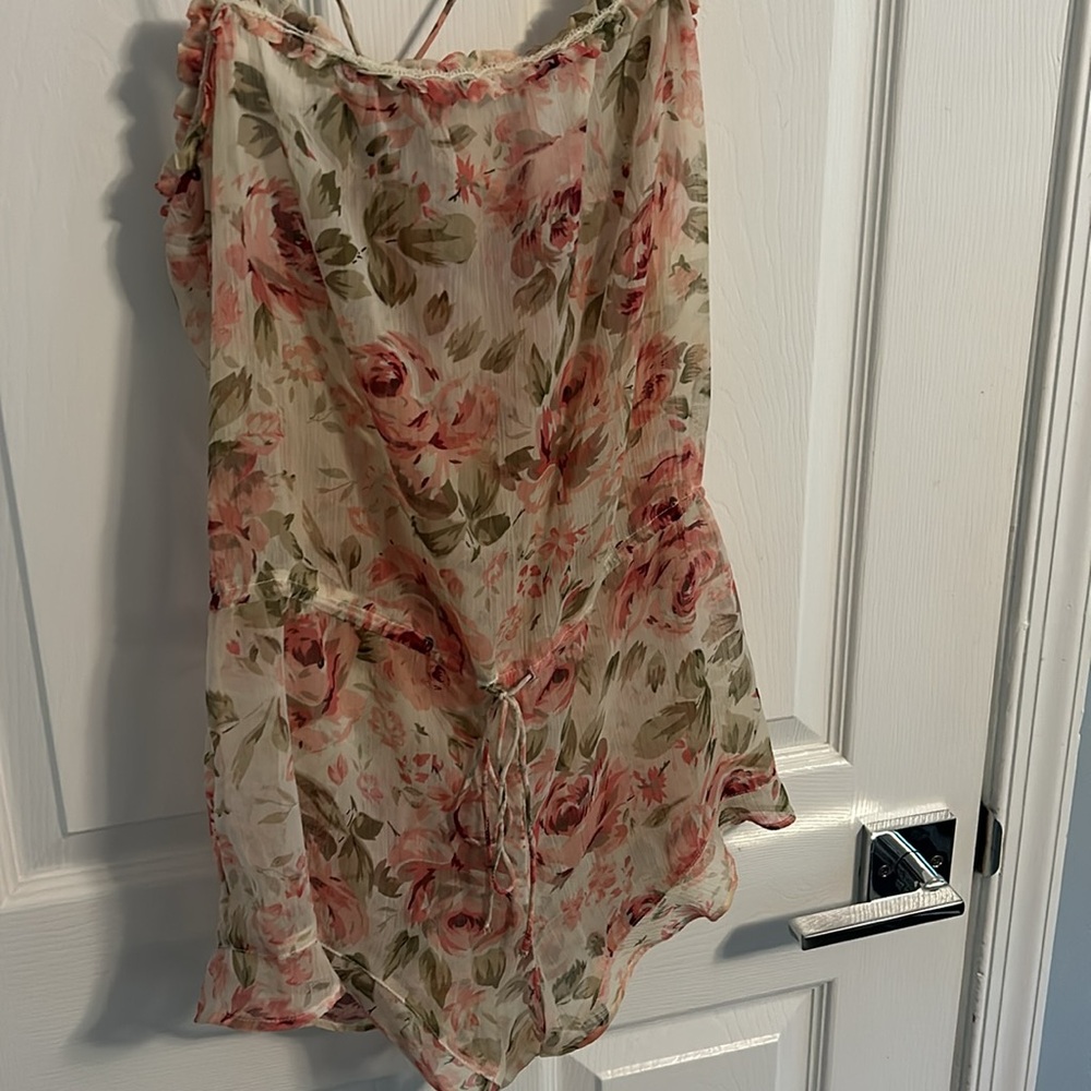 Floral Romper - Picture 3 of 7